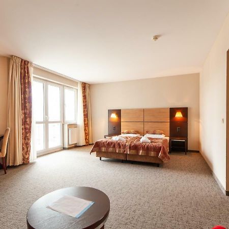 Apartament Hotelowy Delux W Kolobrzegu Ul Kosciuszki 16 Pobyt 7 Nocy 20 Procent Rabatu ,4 Dni 10 Procent Rabatu Exteriér fotografie