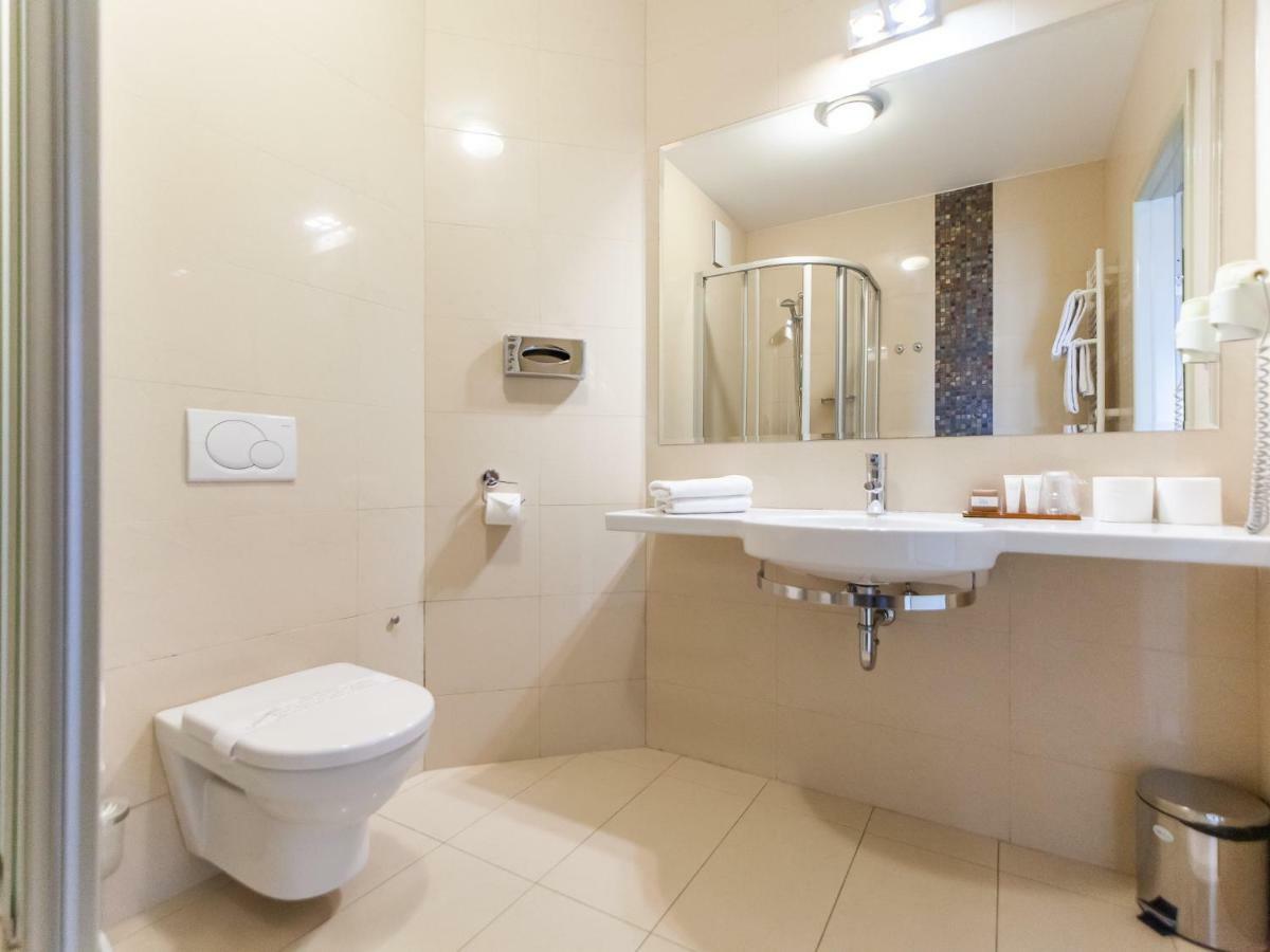 Apartament Hotelowy Delux W Kolobrzegu Ul Kosciuszki 16 Pobyt 7 Nocy 20 Procent Rabatu ,4 Dni 10 Procent Rabatu Exteriér fotografie
