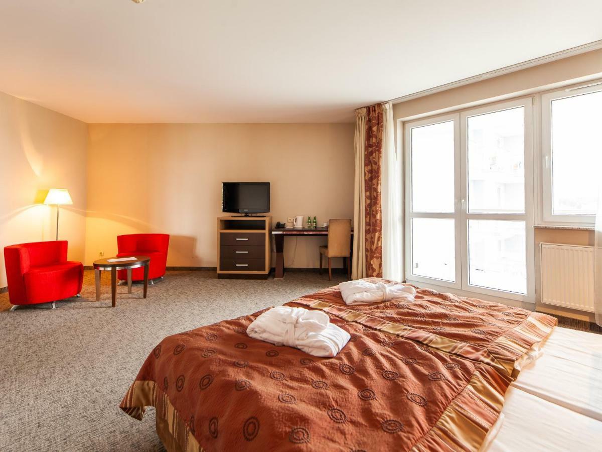 Apartament Hotelowy Delux W Kolobrzegu Ul Kosciuszki 16 Pobyt 7 Nocy 20 Procent Rabatu ,4 Dni 10 Procent Rabatu Exteriér fotografie